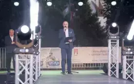 Galeria aktualności V edycja Festiwalu kwiat&oacute;w - przygotowania i oficjalne otwarcie.  38
