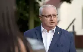 Galeria aktualności V edycja Festiwalu kwiat&oacute;w - przygotowania i oficjalne otwarcie.  42