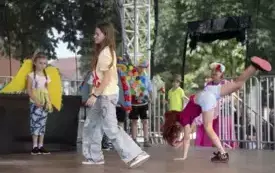 Galeria aktualności Drugi dzień Festiwalu Kwiat&oacute;w pełen kolor&oacute;w i emocji! 43