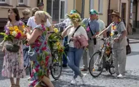 Galeria aktualności Drugi dzień Festiwalu Kwiat&oacute;w pełen kolor&oacute;w i emocji! 50