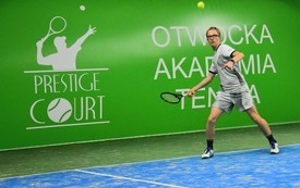 Czarnkowianin z charakterem - Wojciech Zalewski na Gali Mistrz&oacute;w Polskiej Ligi Tenisa otrzymał podw&oacute;jne Trofeum. 7