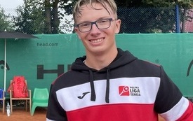 Czarnkowianin z charakterem - Wojciech Zalewski na Gali Mistrz&oacute;w Polskiej Ligi Tenisa otrzymał podw&oacute;jne Trofeum. 15