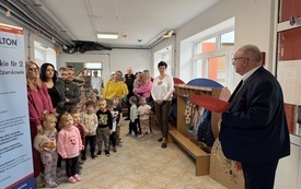 Galeria aktualności Dobre wiadomości z Przedszkola Miejskiego nr 2: Pani Dyrektor zostaje z nami na dłużej! 1