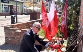 Galeria aktualności Uroczyste obchody z okazji 235. rocznicy uchwalenia Konstytucji 3 Maja 6