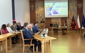Galeria aktualności Wrześniowa sesja Rady Miasta Czarnk&oacute;w za nami 3