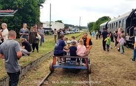 Pociąg tursytyczny DREZYNIARZ w Czarnkowie - 04.06.2022. 18