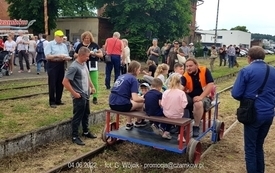 Pociąg tursytyczny DREZYNIARZ w Czarnkowie - 04.06.2022. 19