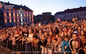 Fotogaleria z koncert&oacute;w zespoł&oacute;w: FROM, IRA oraz CLEO, kt&oacute;re odbyły się podczas Dni Ziemi Czarnkowskiej 2022 82