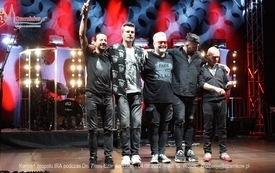 Fotogaleria z koncert&oacute;w zespoł&oacute;w: FROM, IRA oraz CLEO, kt&oacute;re odbyły się podczas Dni Ziemi Czarnkowskiej 2022 112