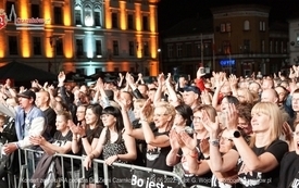 Fotogaleria z koncert&oacute;w zespoł&oacute;w: FROM, IRA oraz CLEO, kt&oacute;re odbyły się podczas Dni Ziemi Czarnkowskiej 2022 114