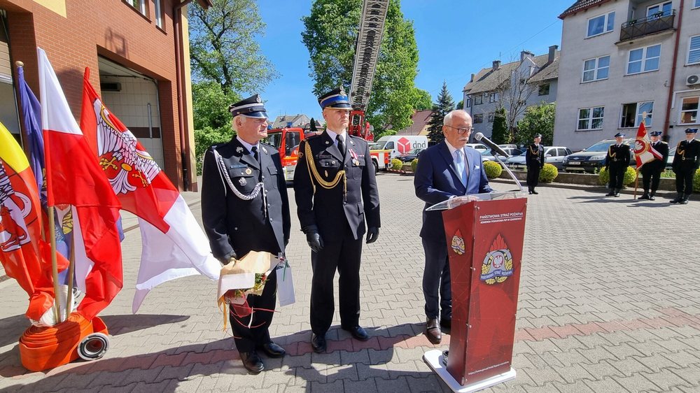 Na zdjęciu przemawia starosta powiatu czarnkowsko - trzcianeckiego