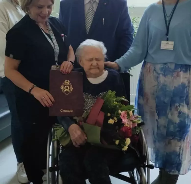 Zdjęcie do Gratulacje i najlepsze życzenia dla 104 latk&oacute;w. 