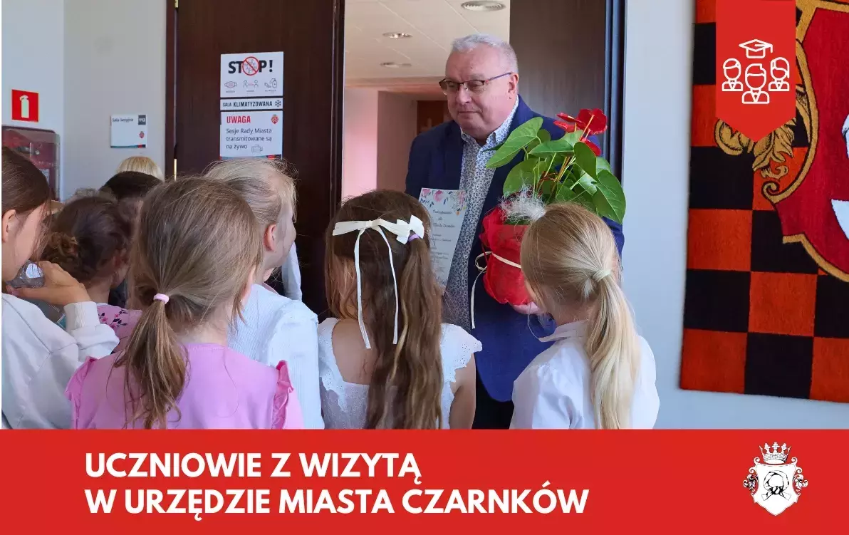 Zdjęcie do Uczniowie z wizytą w Urzędzie Miasta Czarnk&oacute;w