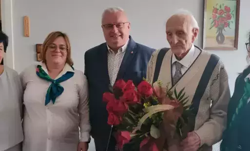 Zdjęcie do 100-letnie urodziny Naszego Mieszkańca