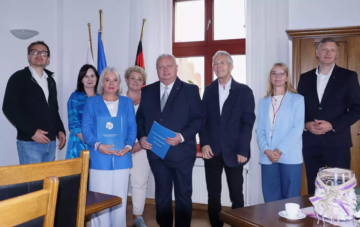 Zdjęcie do Nowy rozdział wsp&oacute;łpracy na rzecz młodzieży
