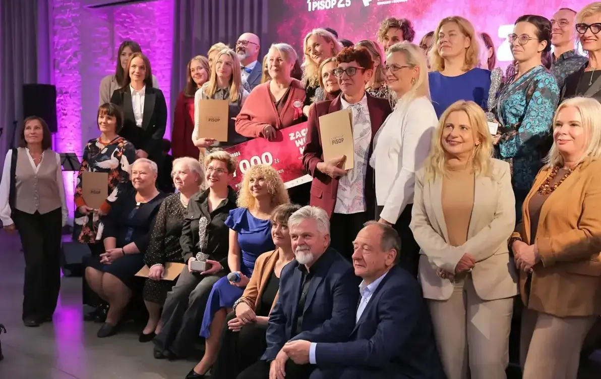 Zdjęcie do Towarzystwo Miłośnik&oacute;w Historii Czarnkowa z wyr&oacute;żnieniem w konkursie &bdquo;Zachwytniki &ndash; Wielkopolska Nagroda Społeczna 2025&rdquo;