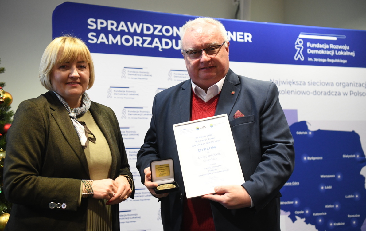 Zdjęcie do Czarnk&oacute;w liderem powiatu czarnkowsko-trzcianeckiego!