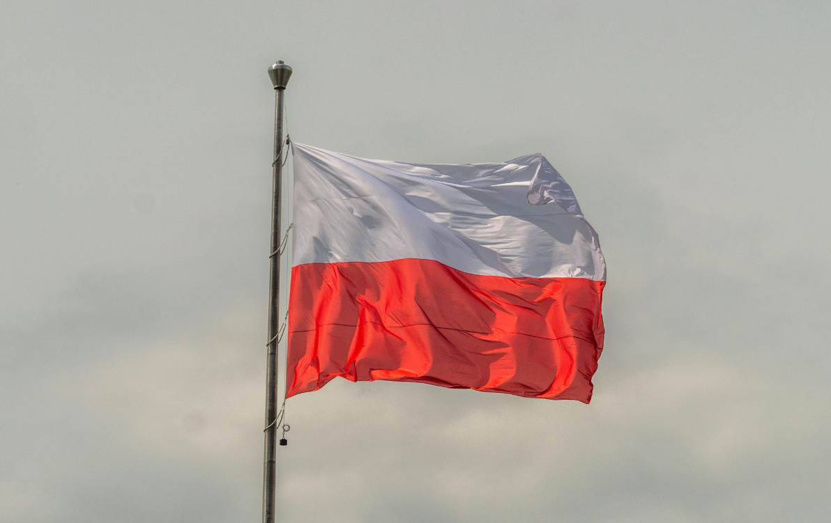 Zdjęcie do Gmina Miasta Czarnk&oacute;w z dofinansowaniem na utrzymanie grob&oacute;w i cmentarzy wojennych