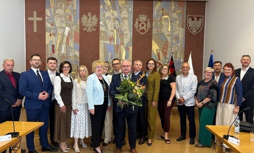 Zdjęcie do Rada Miasta Czarnk&oacute;w udzieliła Burmistrzowi wotum zaufania i absolutorium za 2025 rok