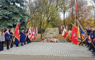 Zdjęcie do Foto i video relacja z uroczystych obchod&oacute;w &quot;Narodowego Święta Niepodległości&quot; w Czarnkowie - 11.11.2023.