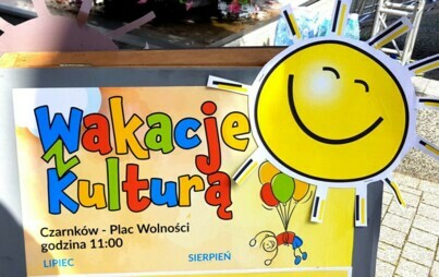 Zdjęcie do Wakacje z kulturą na Placu Wolności - &quot;odkrywcy ocean&oacute;w &ndash; zabawy z farbkami&quot; - relacja z 25 lipca