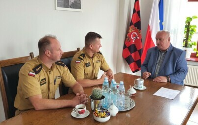 Zdjęcie do Spotkanie burmistrza z kierownictwem Komendy Powiatowej PSP w Czarnkowie
