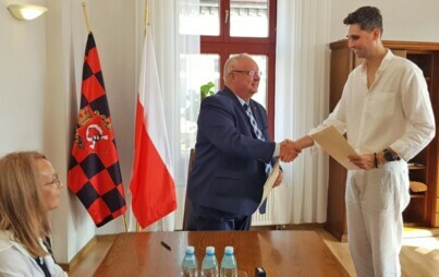 Zdjęcie do POROZUMIENIE Z LEKARZEM DENTYSTĄ PODPISANE!