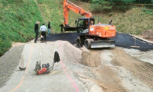 Zdjęcie do Trwa budowa toru typu pumptrack do jazdy na rowerze