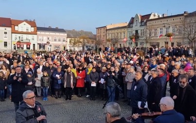 Zdjęcie do Zapraszamy do wsp&oacute;lnego odśpiewania Hymnu Polski na Placu Wolności w Czarnkowie 11.11.2021 r. o godz. 11:00