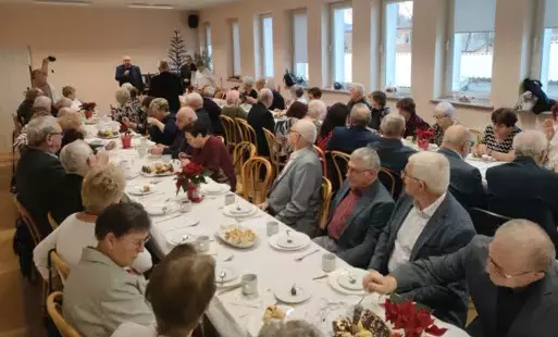 Zdjęcie do Spotkanie Opłatkowe Oddziału Rejonowego Polskiego Związku Emeryt&oacute;w, Rencist&oacute;w i Inwalid&oacute;w w Czarnkowie 