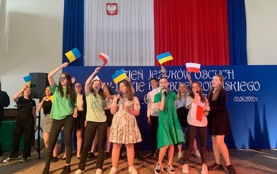 Zdjęcie do DZIEŃ JĘZYK&Oacute;W OBCYCH W &bdquo;JEDYNCE&rdquo;